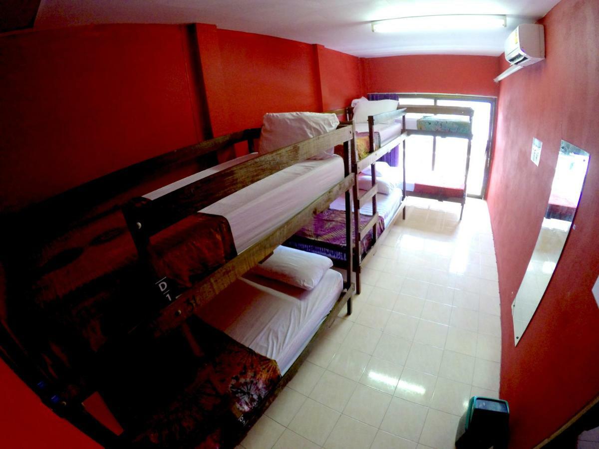 Baan Tai Backpackers Hostel Ko Pha Ngan Buitenkant foto