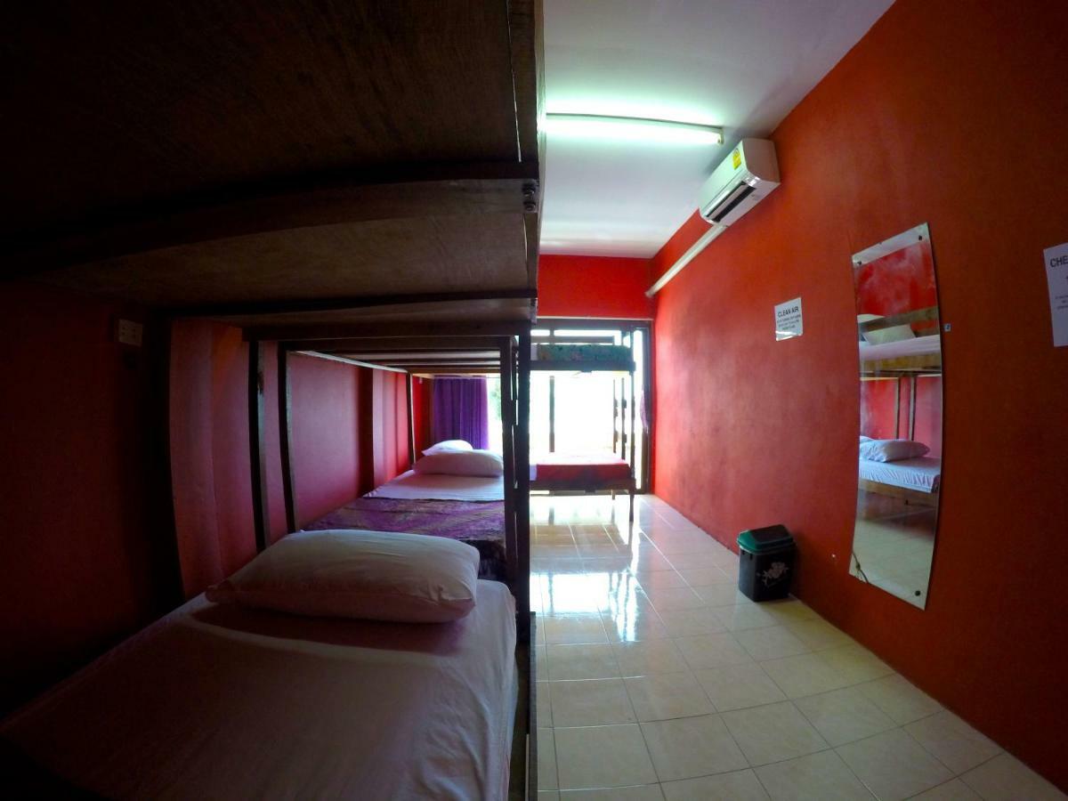 Baan Tai Backpackers Hostel Ko Pha Ngan Buitenkant foto