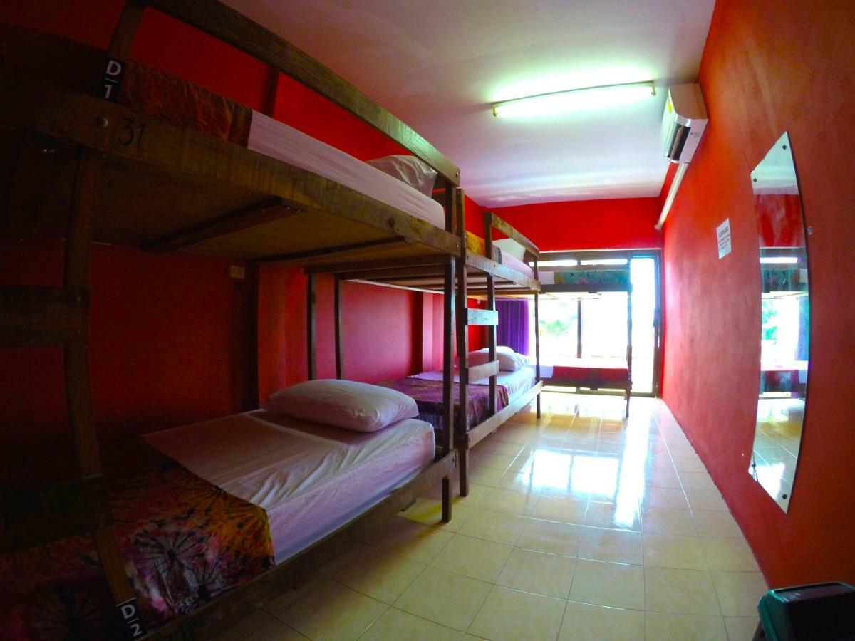 Baan Tai Backpackers Hostel Ko Pha Ngan Buitenkant foto